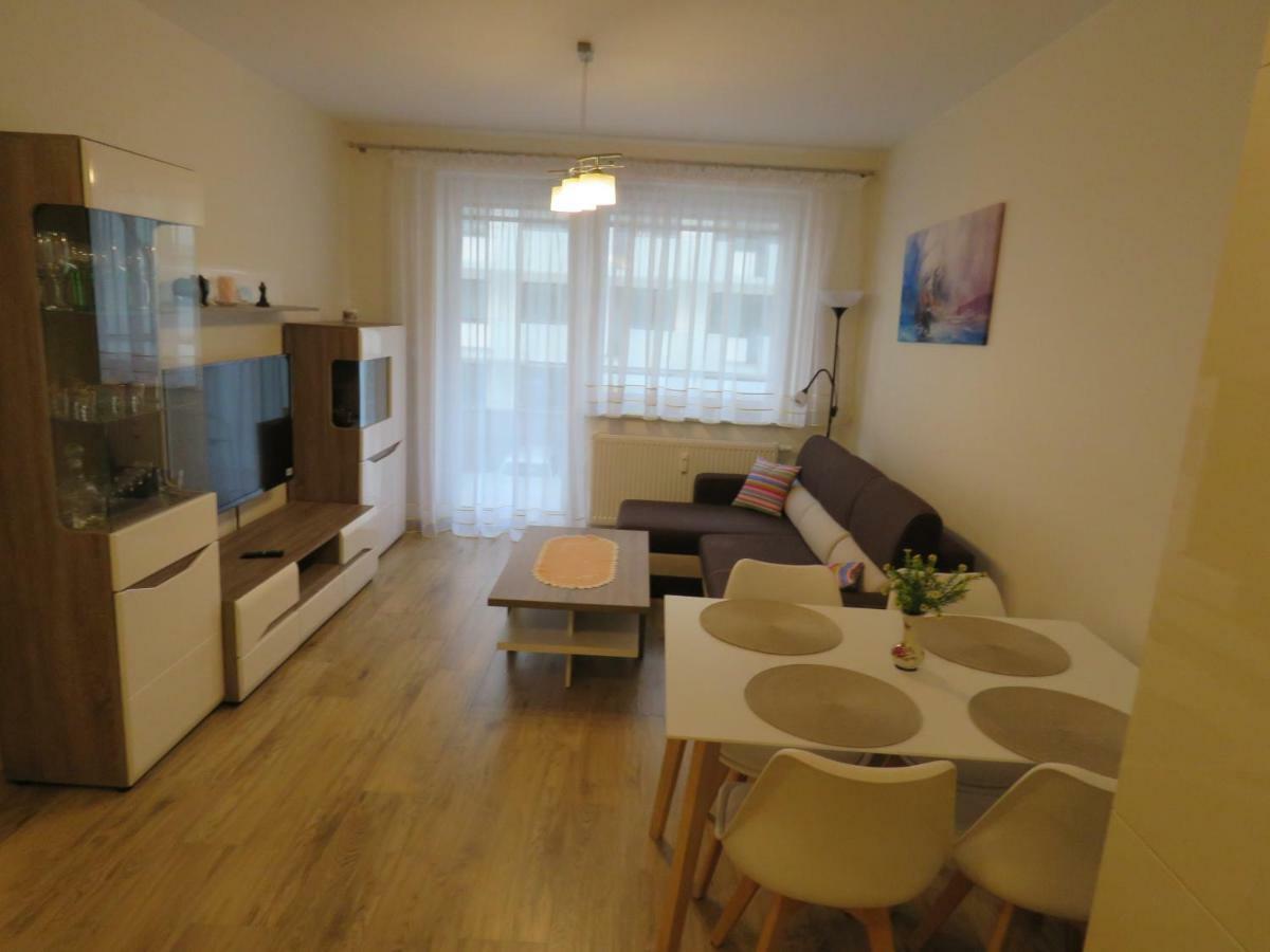 Blizej Morza U Jacka Z Garazem Apartment Kolobrzeg Luaran gambar