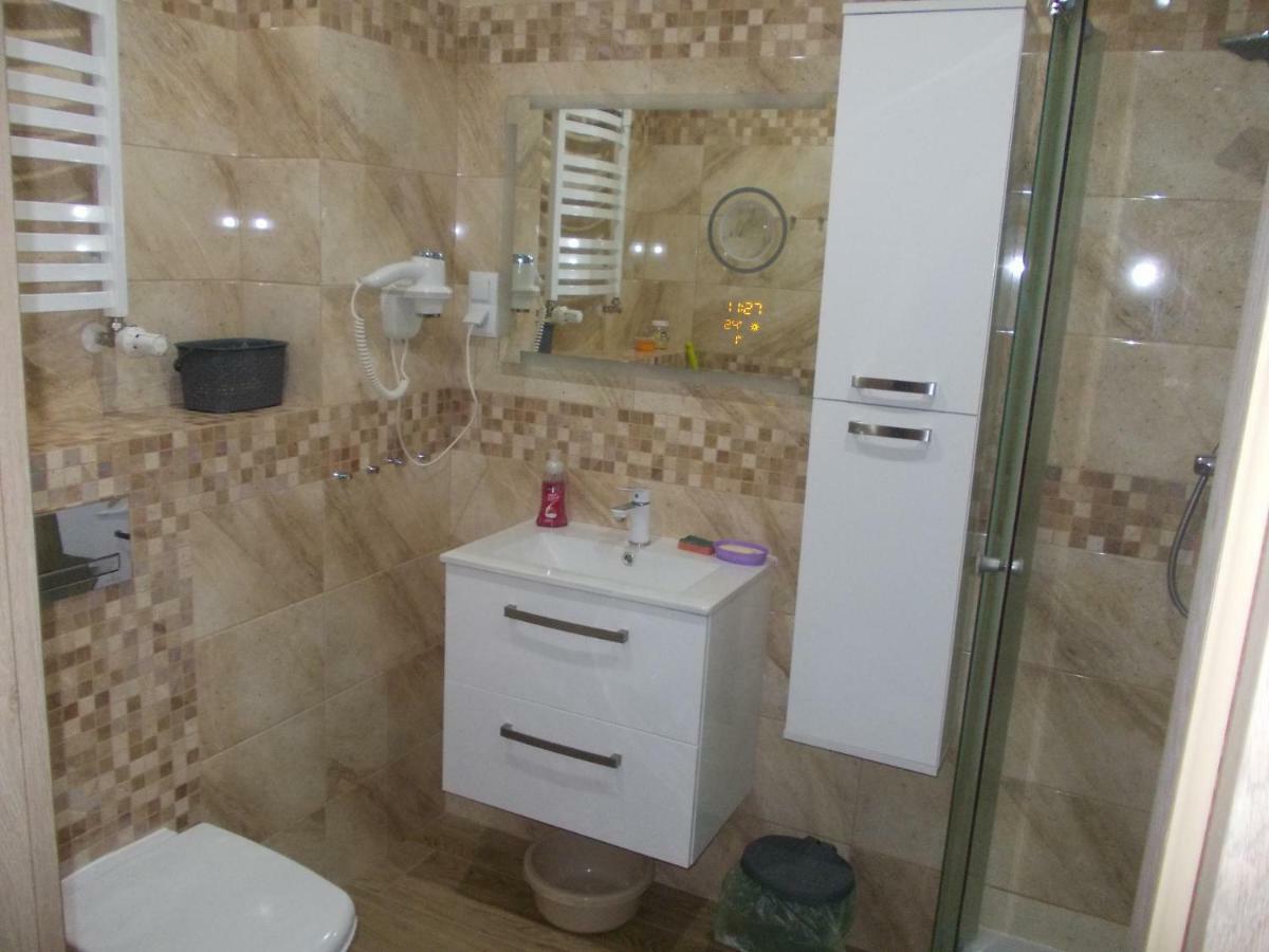 Blizej Morza U Jacka Z Garazem Apartment Kolobrzeg Luaran gambar