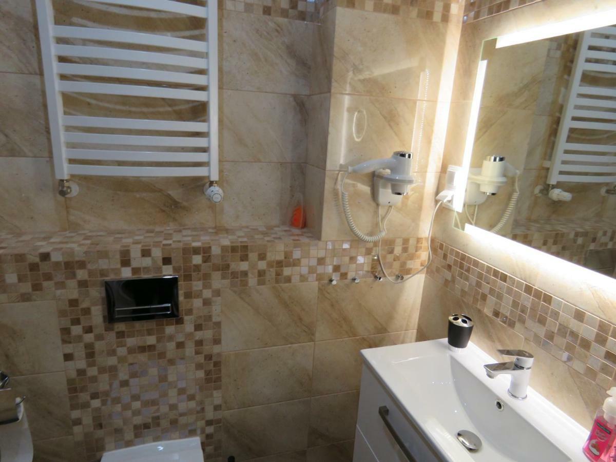 Blizej Morza U Jacka Z Garazem Apartment Kolobrzeg Luaran gambar